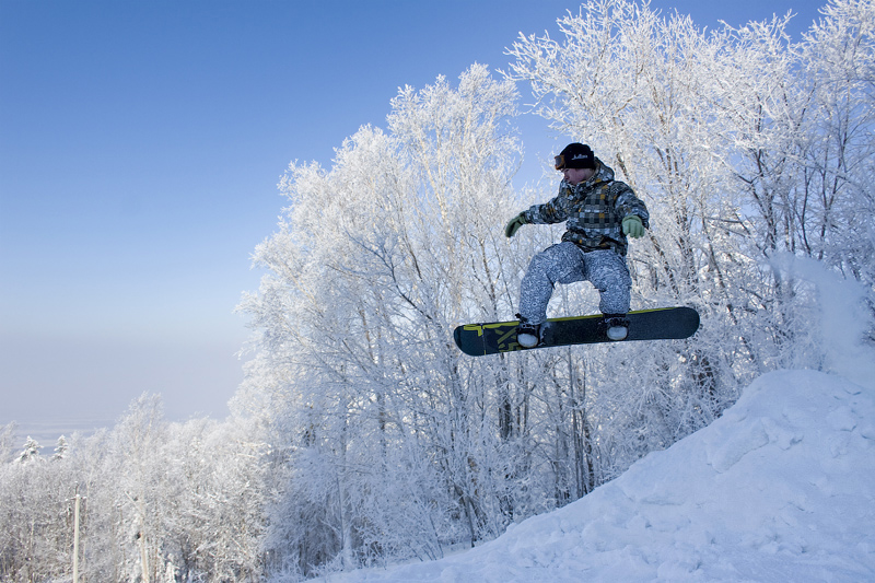 <<<snowboarding>>>