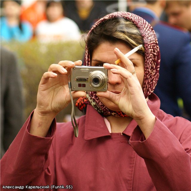 Из цикла фотографий "Женские руки" 2010 г.